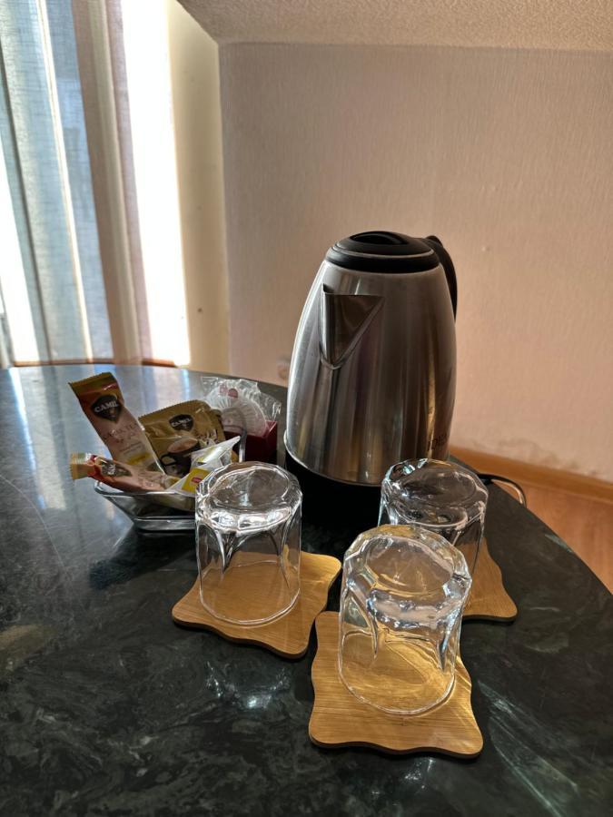 Lucas Hotel Tbiliszi Kültér fotó