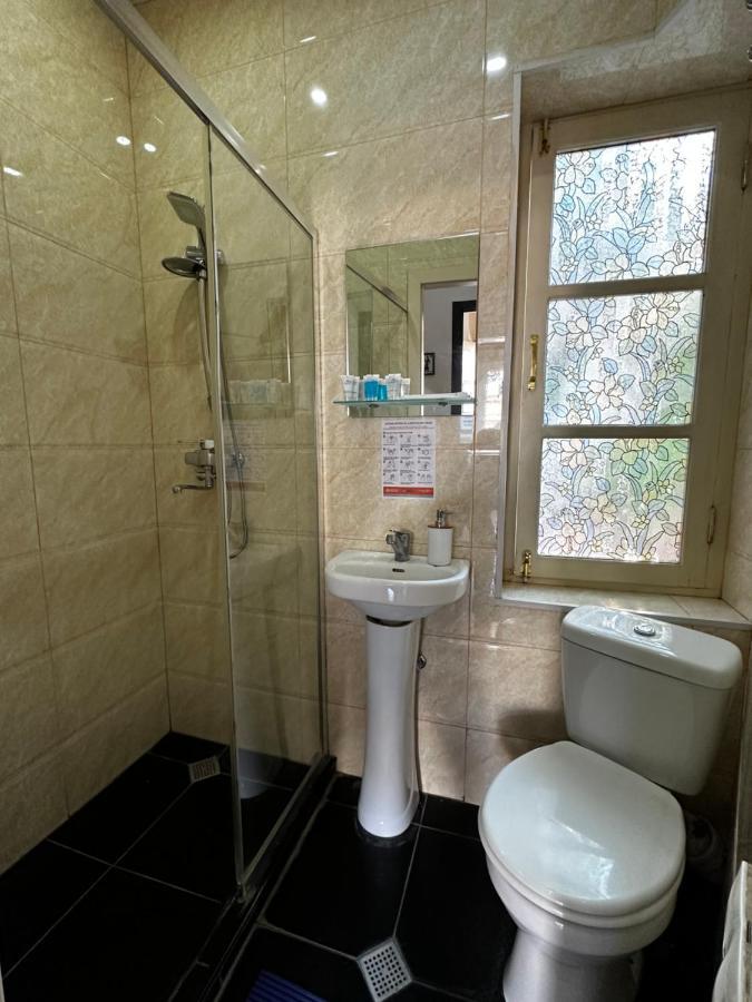 Lucas Hotel Tbiliszi Kültér fotó